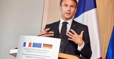 Macron Urged to Call Early Presidential Election as Political Crisis Deepens in France